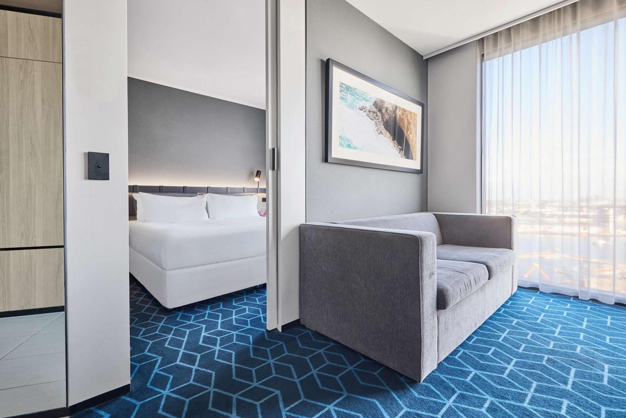 Vibe Hotel Melbourne Docklands Buitenkant foto