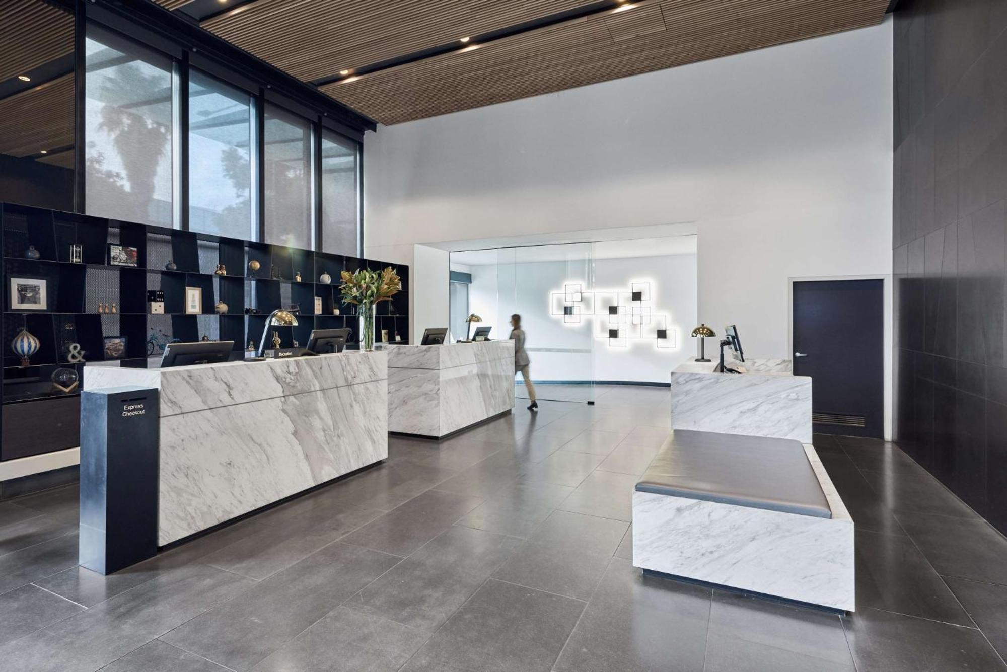 Vibe Hotel Melbourne Docklands Buitenkant foto