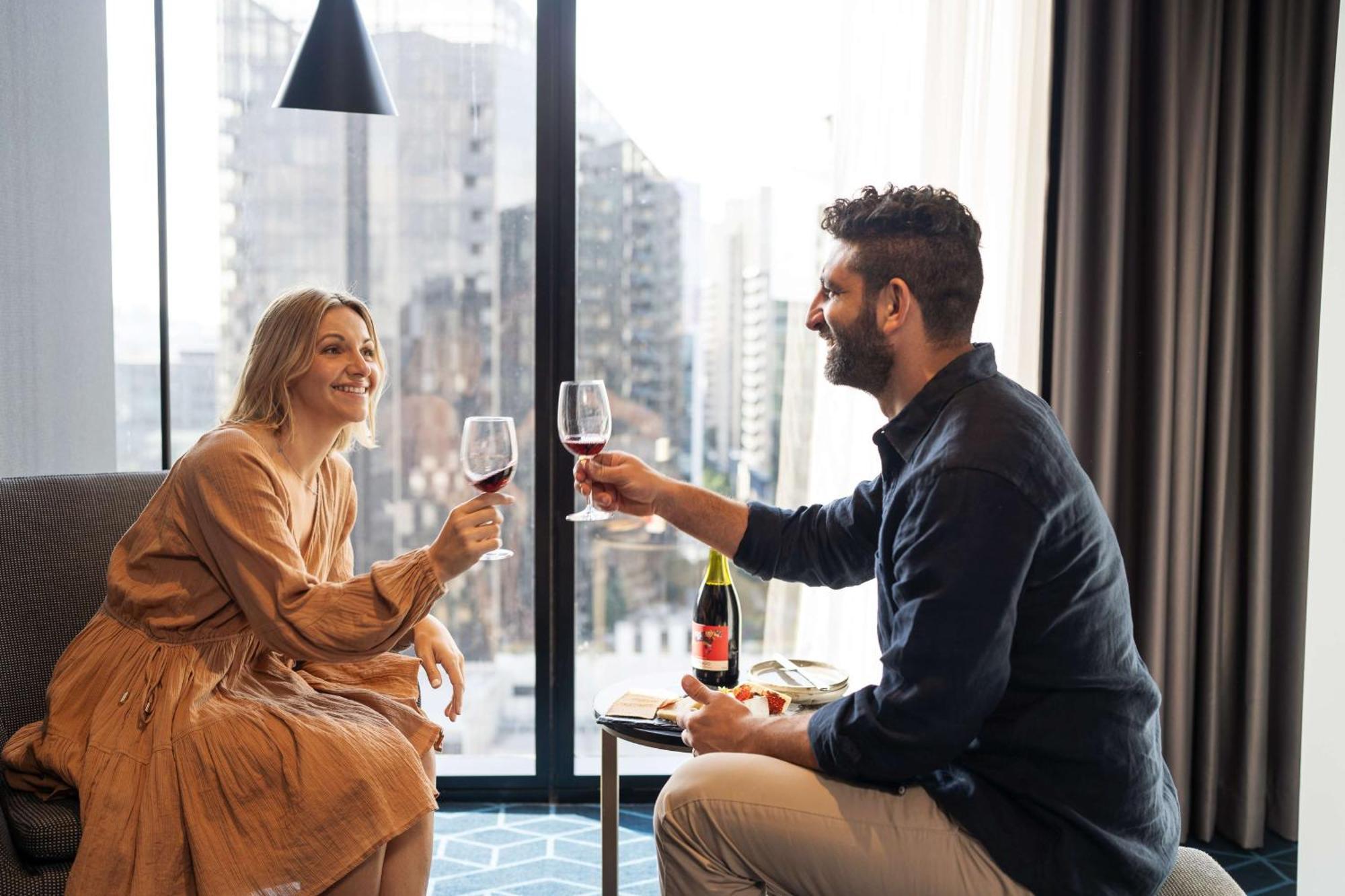 Vibe Hotel Melbourne Docklands Buitenkant foto